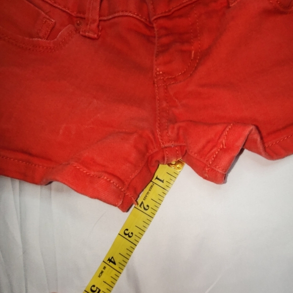 Guess Super Short Red Jean Shorts Juniors Size 25 - Picture 8 of 10